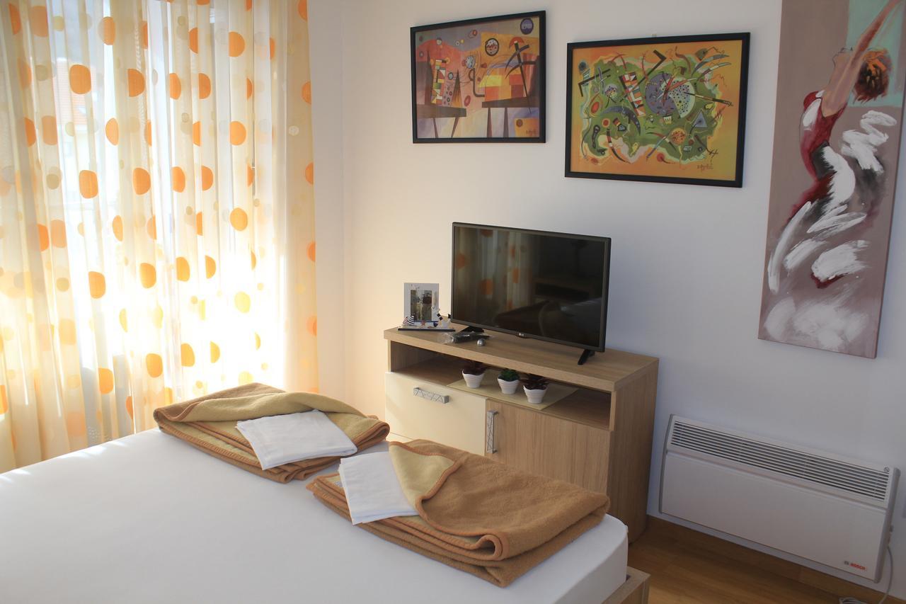 בודווה Pjerotic Apartment מראה חיצוני תמונה