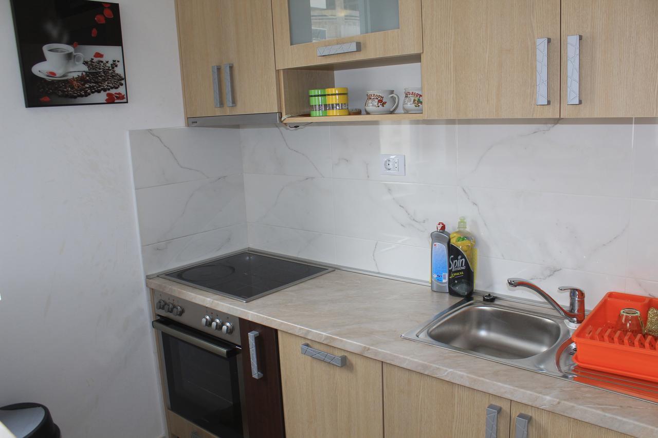 בודווה Pjerotic Apartment מראה חיצוני תמונה