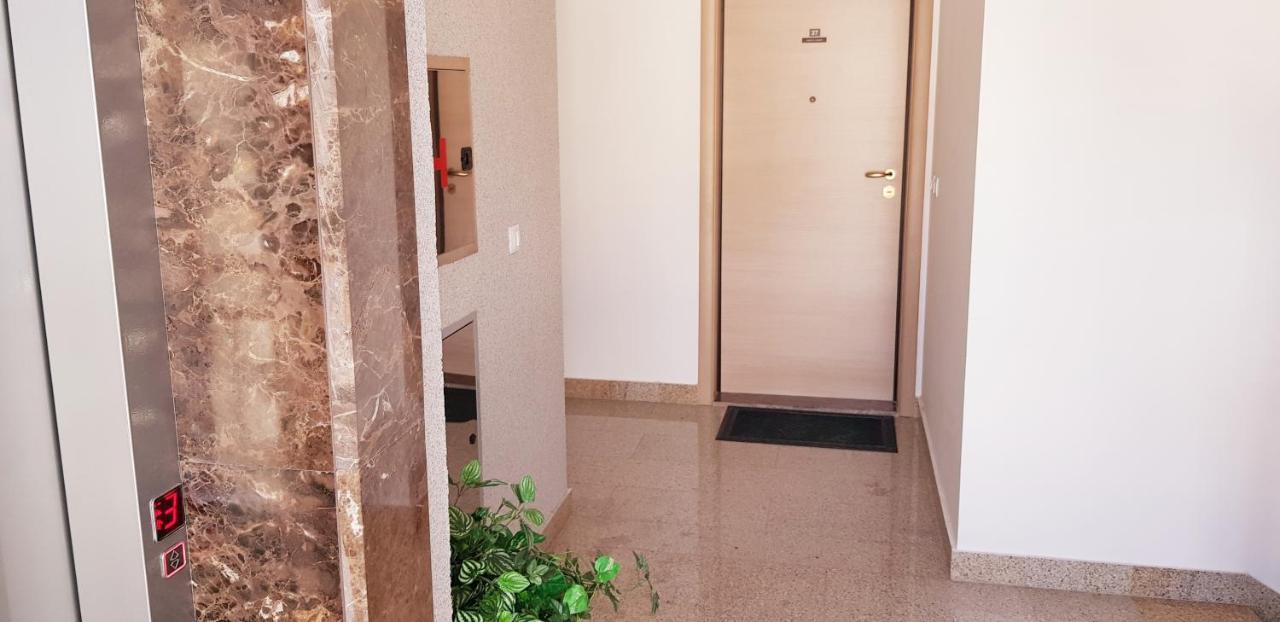 בודווה Pjerotic Apartment מראה חיצוני תמונה